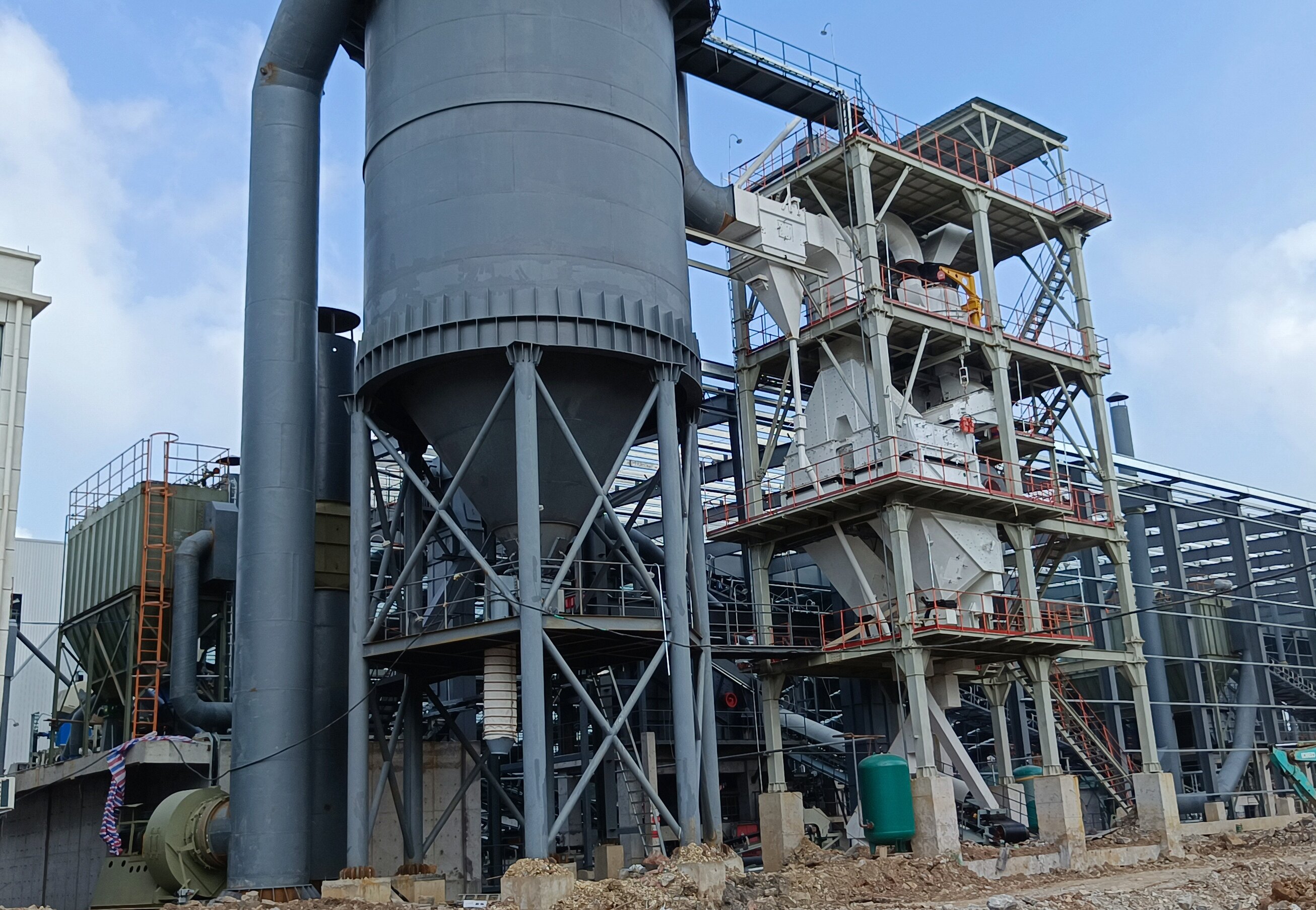 一文讀懂制砂樓：現(xiàn)代砂石生產(chǎn)的 “智能王牌”，環(huán)保高產(chǎn)雙在線！