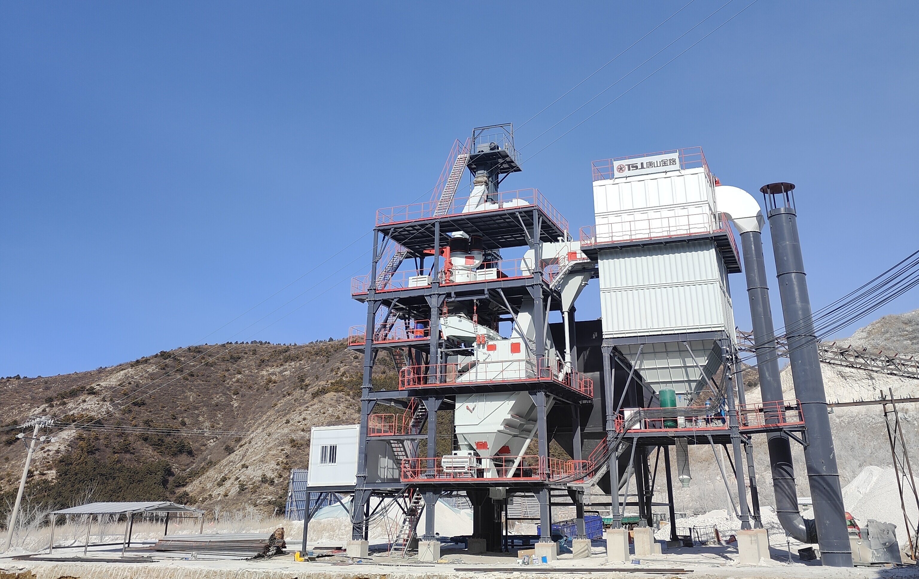 告別粉塵噪音！制砂樓如何改寫砂石行業(yè)環(huán)保格局？